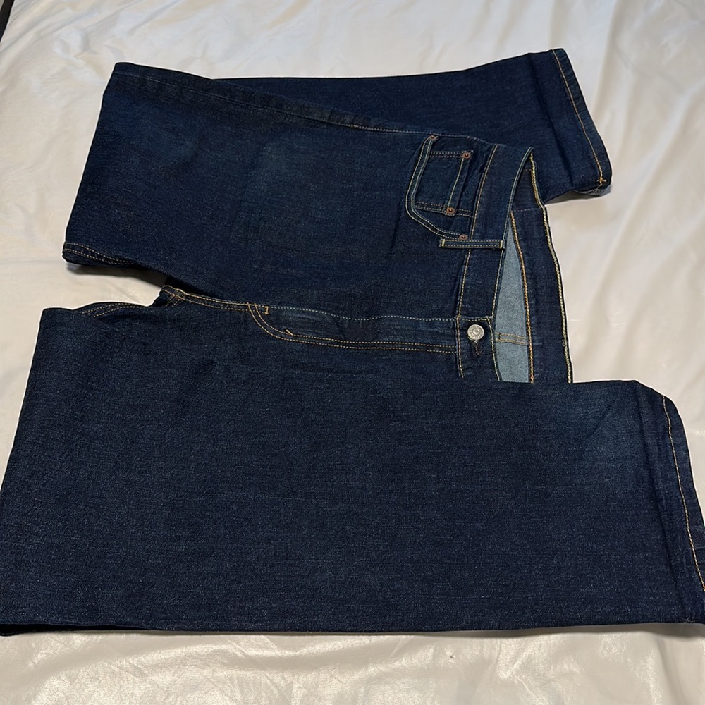 Levi’s 514 Straight Fit Jeans - Picture 3 of 3